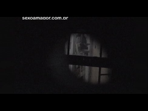 ❤️ Si Blondie ay lihim na nakunan ng video ng isang voyeur ng kapitbahayan na nakatago sa likod ng mga guwang na brick Porn video sa tl.porngifmag.ru ❌️❤