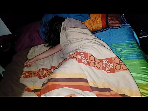 ❤️ Pinupunasan ng stepson ang kanyang batang madrasta habang natutulog ito. Porn video sa tl.porngifmag.ru ❌️❤