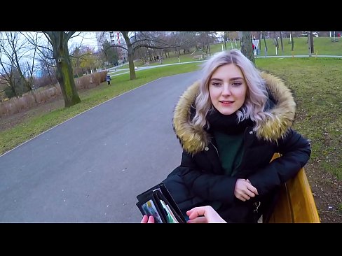 ❤️ Nilulon ang mainit na cum ng isang estranghero para sa pera - blowjob sa parke ni Eva Elfie Porn video sa tl.porngifmag.ru ❌️❤